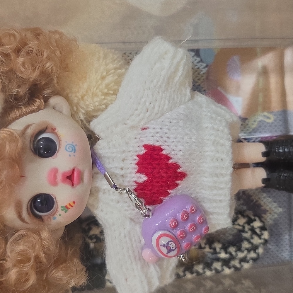 🎀 Bag Charm - Sweater ❤️ - Picture 7 of 7